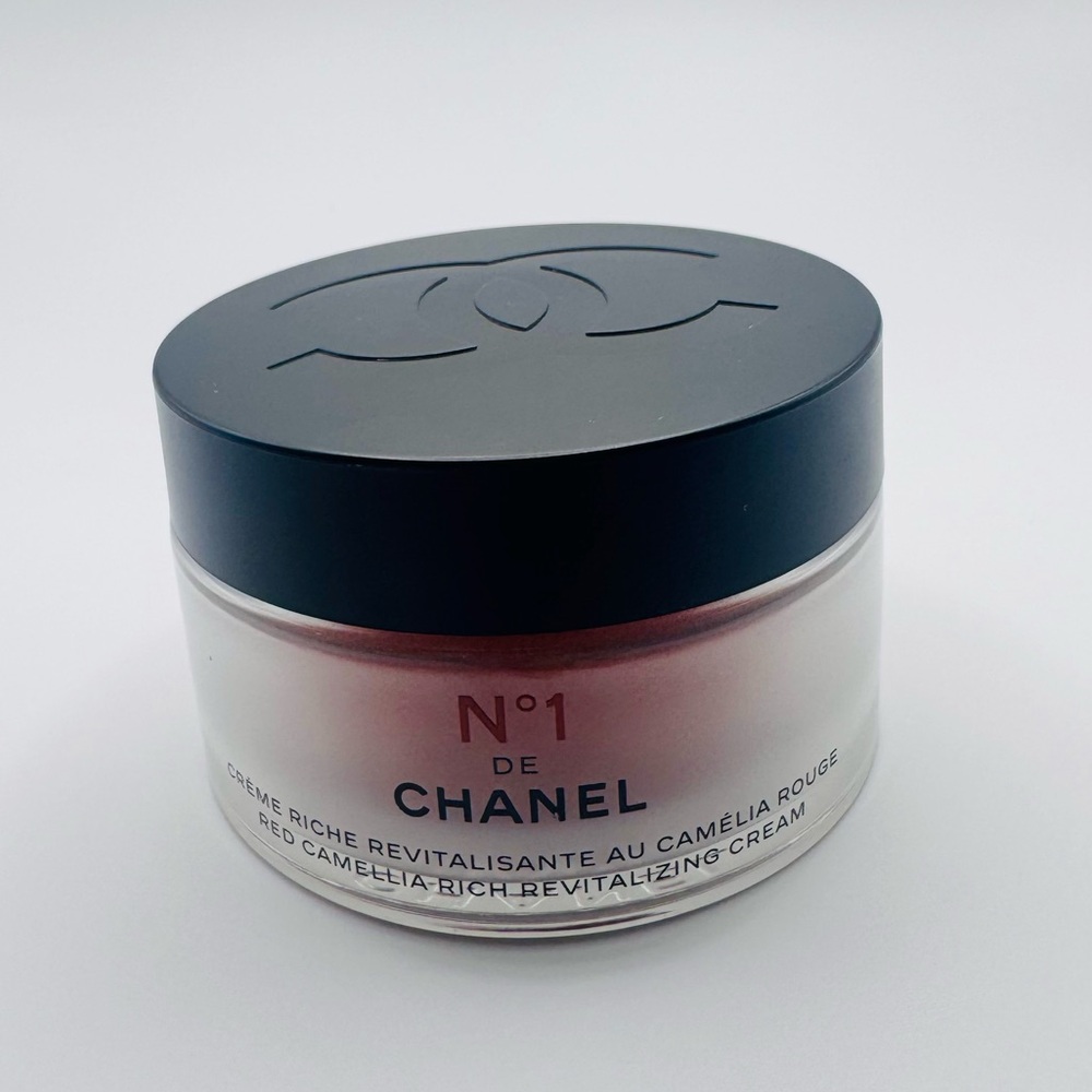Chanel Red Camellia Rich Revitalizing Cream